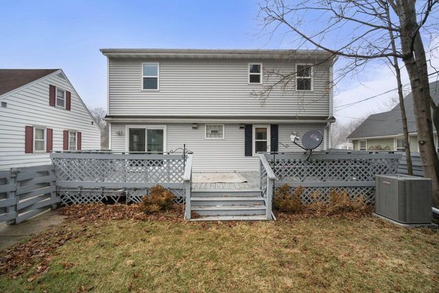 172 N 92nd STREET, Milwaukee, WI 53226