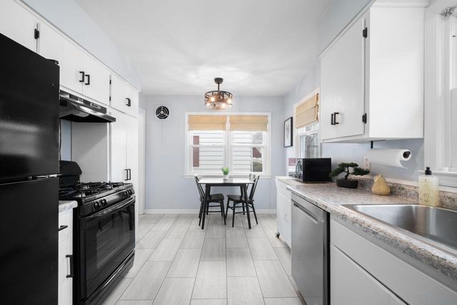 172 N 92nd STREET, Milwaukee, WI 53226