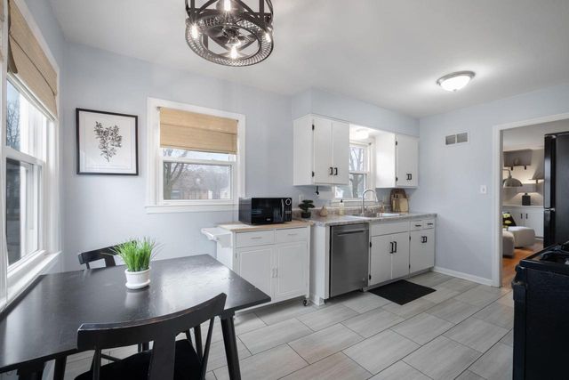 172 N 92nd STREET, Milwaukee, WI 53226