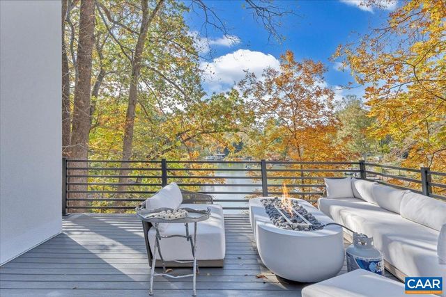 16358 MONETA RD, Moneta, VA 24121