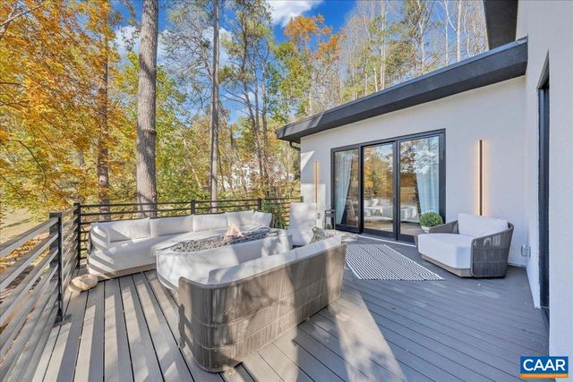 16358 MONETA RD, Moneta, VA 24121