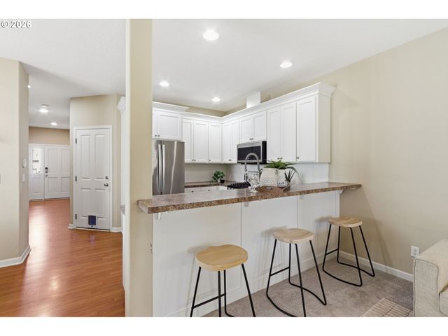 1957 N PINE St, Canby, OR 97013