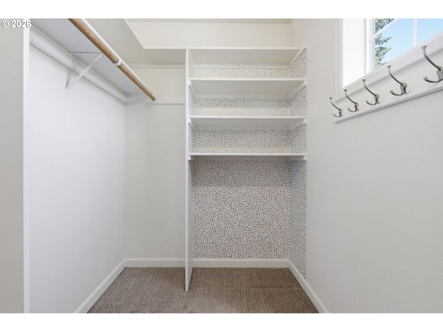 1957 N PINE St, Canby, OR 97013