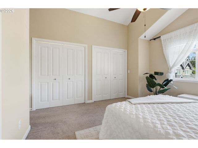 1957 N PINE St, Canby, OR 97013