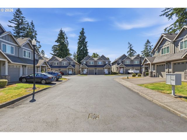 1957 N PINE St, Canby, OR 97013