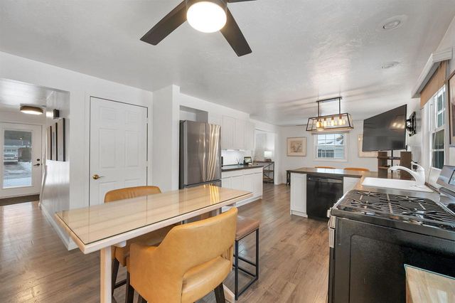 1512 TRAEGER STREET, Green Bay, WI 54304