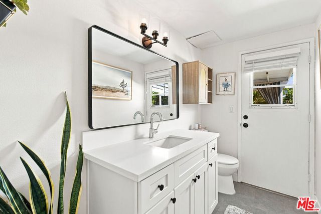250 Lupe Avenue, Newbury Park, CA 91320