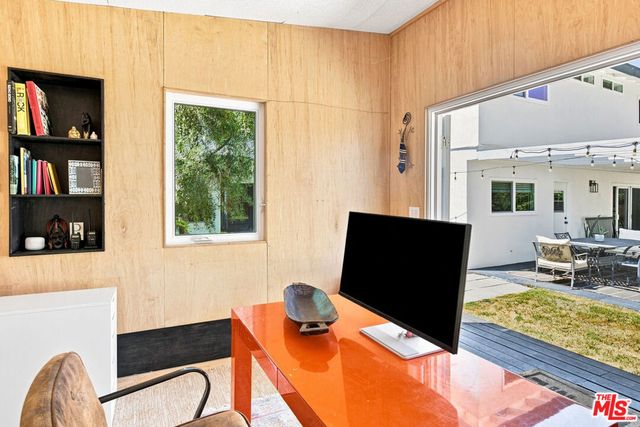 250 Lupe Avenue, Newbury Park, CA 91320