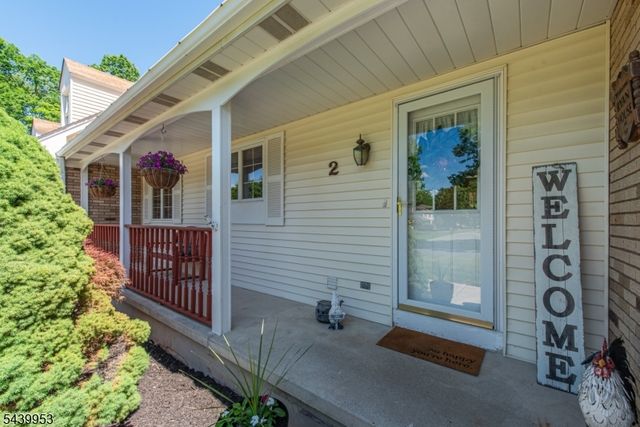 2 Baron Rd, West Milford Twp., NJ 07480