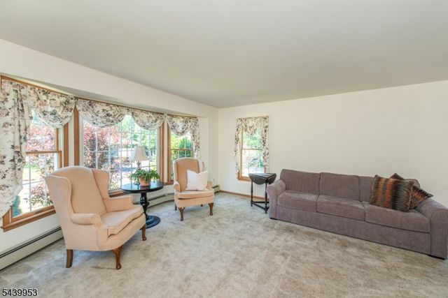 2 Baron Rd, West Milford Twp., NJ 07480