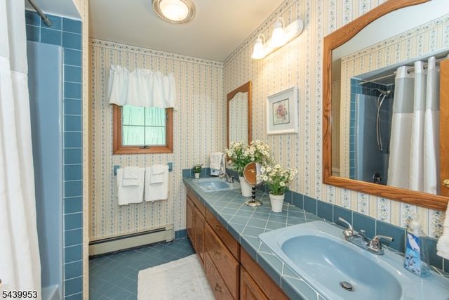 2 Baron Rd, West Milford Twp., NJ 07480