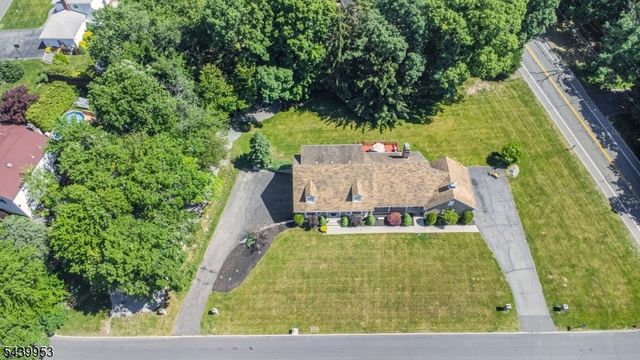 2 Baron Rd, West Milford Twp., NJ 07480