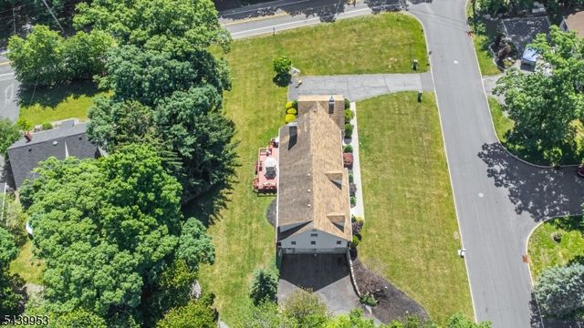 2 Baron Rd, West Milford Twp., NJ 07480