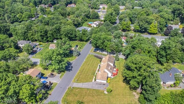 2 Baron Rd, West Milford Twp., NJ 07480