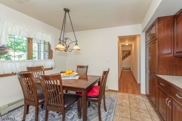 2 Baron Rd, West Milford Twp., NJ 07480