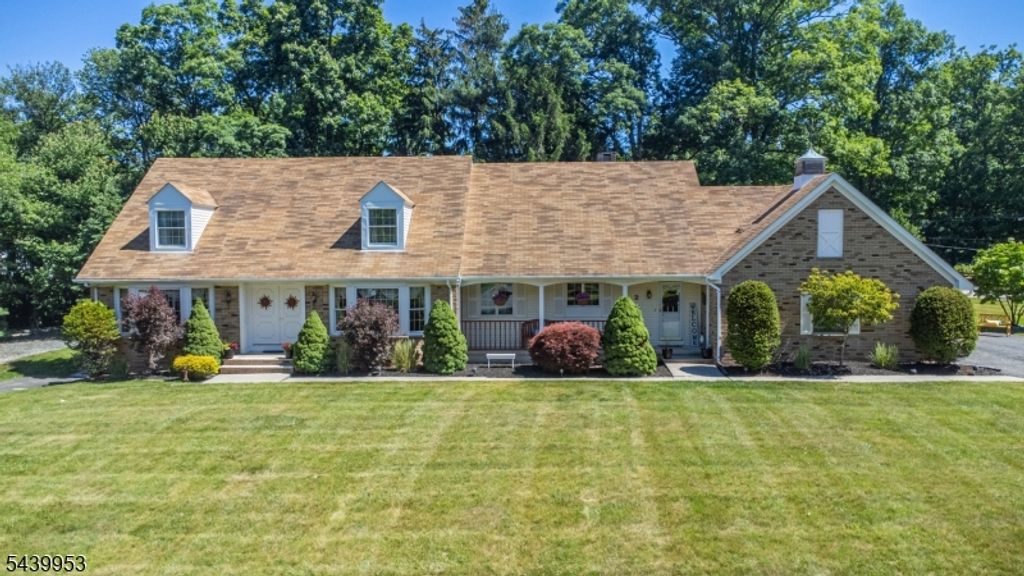 2 Baron Rd, West Milford Twp., NJ 07480