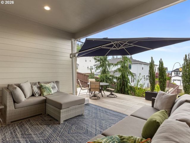 916 W MAGNOLIA Loop, Washougal, WA 98671