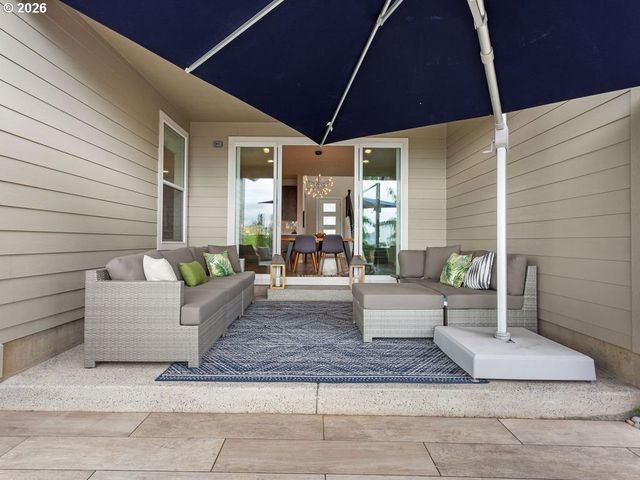 916 W MAGNOLIA Loop, Washougal, WA 98671
