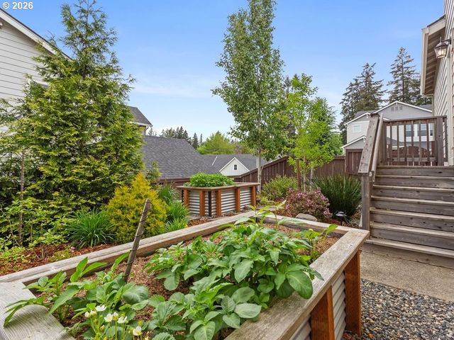 916 W MAGNOLIA Loop, Washougal, WA 98671