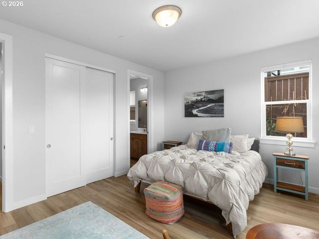 916 W MAGNOLIA Loop, Washougal, WA 98671