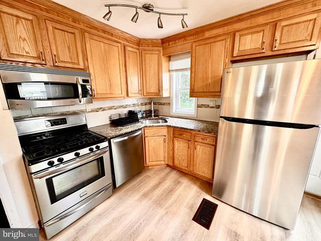 8730 WISSAHICKON AVE, Philadelphia, PA 19128