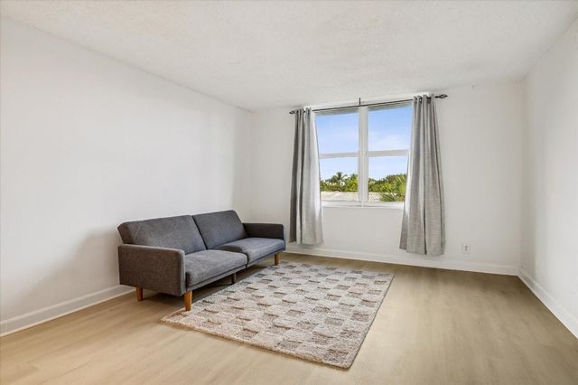 3000 N Ocean Boulevard 405, Fort Lauderdale, FL 33308