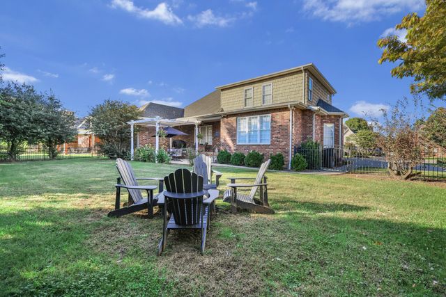 1719 Ironwood CT, Murfreesboro, TN 37129