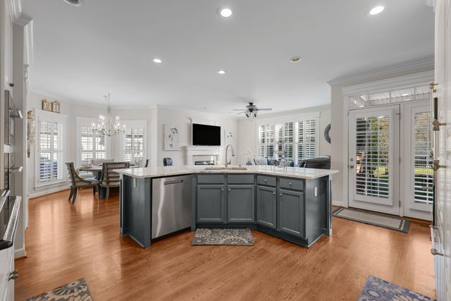 1719 Ironwood CT, Murfreesboro, TN 37129