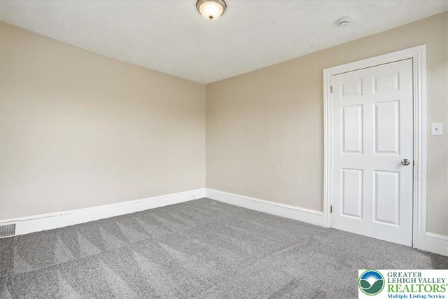 425 Meco Road, Easton, PA 18040