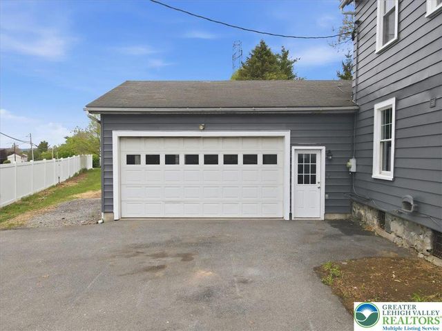 425 Meco Road, Easton, PA 18040