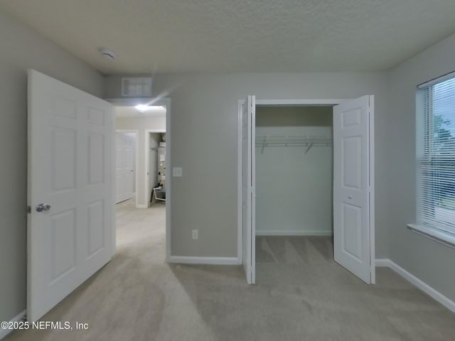 11982 ALEXANDRA Drive, Jacksonville, FL 32218