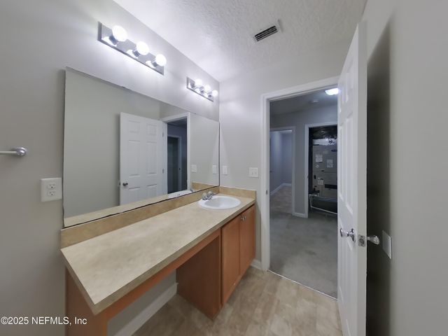 11982 ALEXANDRA Drive, Jacksonville, FL 32218