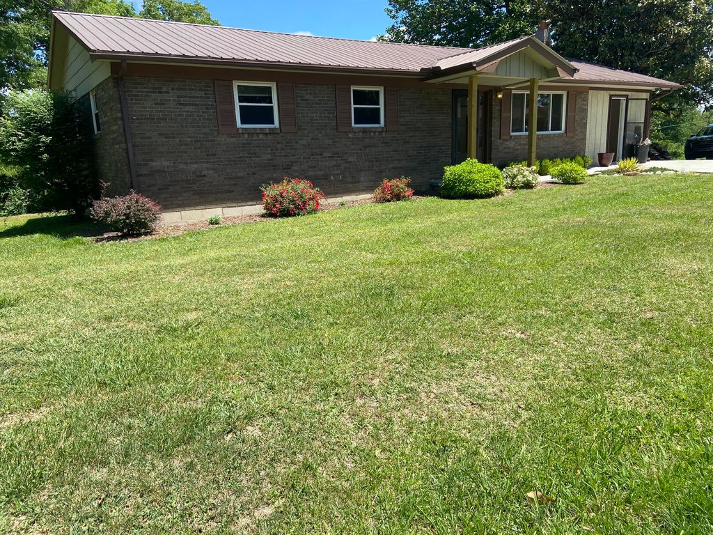 182 Fanchester Heights, Whitley City, KY 42653