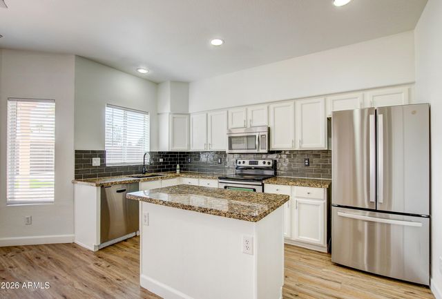 1550 N Sunset Place, Chandler, AZ 85225