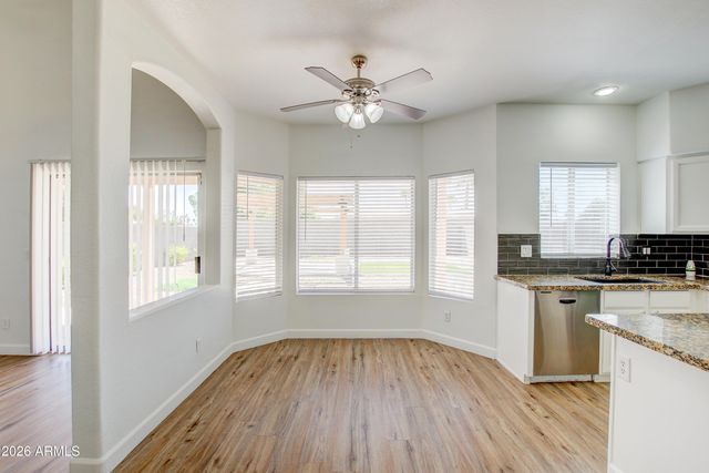 1550 N Sunset Place, Chandler, AZ 85225