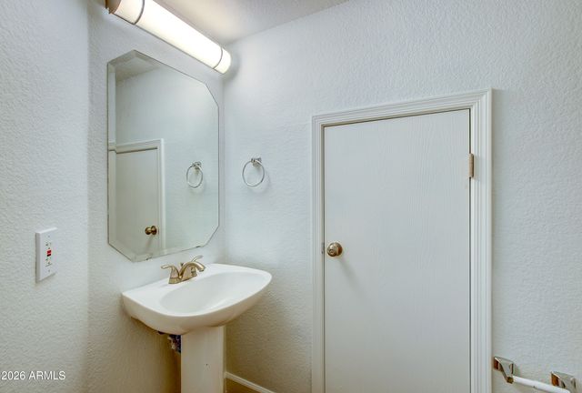 1550 N Sunset Place, Chandler, AZ 85225