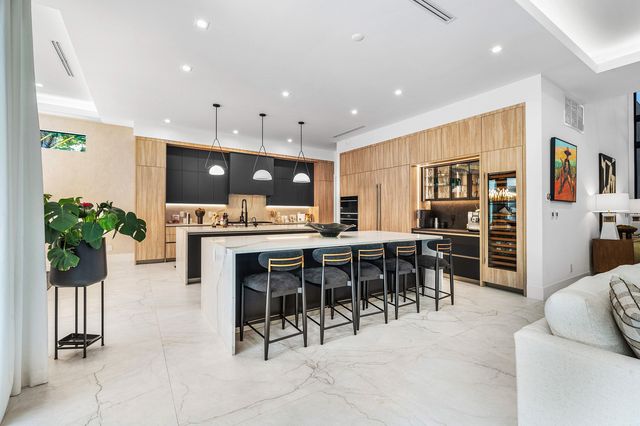 1030 NE 2nd Terrace, Boca Raton, FL 33432