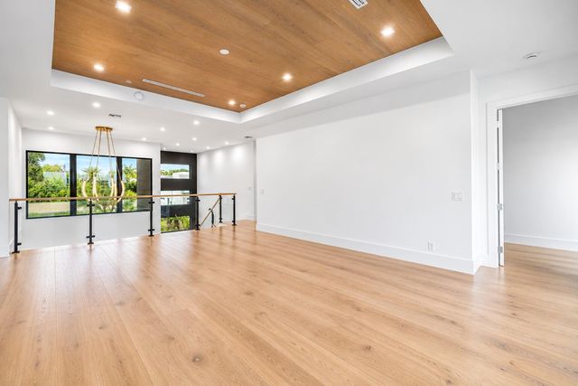 1030 NE 2nd Terrace, Boca Raton, FL 33432