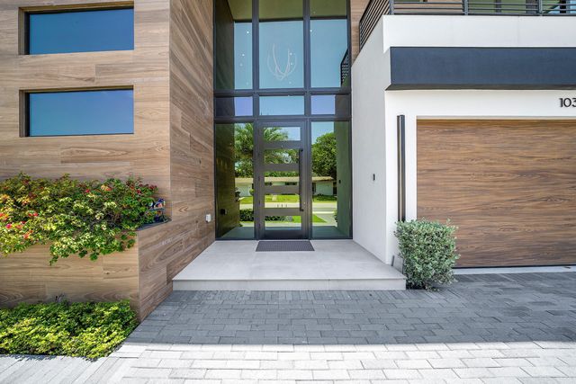 1030 NE 2nd Terrace, Boca Raton, FL 33432