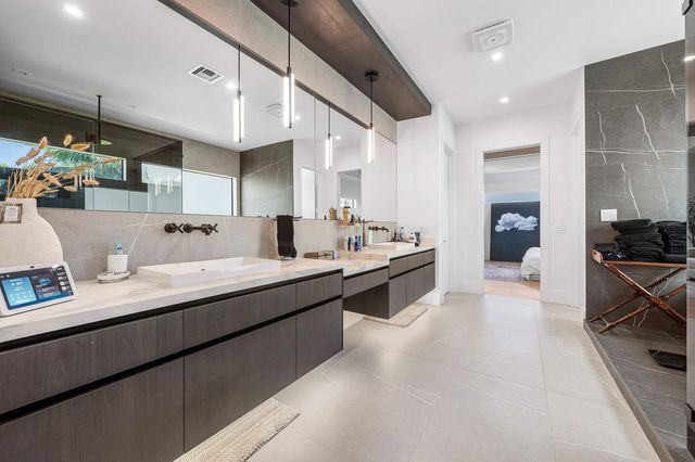 1030 NE 2nd Terrace, Boca Raton, FL 33432