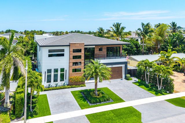 1030 NE 2nd Terrace, Boca Raton, FL 33432