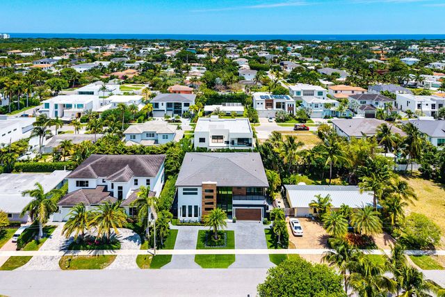 1030 NE 2nd Terrace, Boca Raton, FL 33432