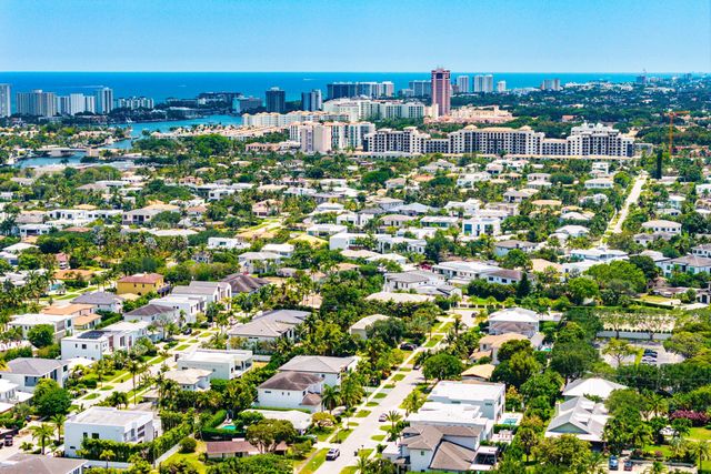 1030 NE 2nd Terrace, Boca Raton, FL 33432