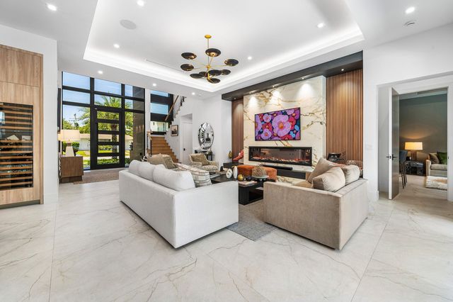 1030 NE 2nd Terrace, Boca Raton, FL 33432