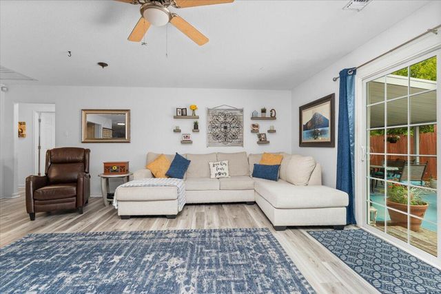7597 Terra Linda Way, Redding, CA 96003