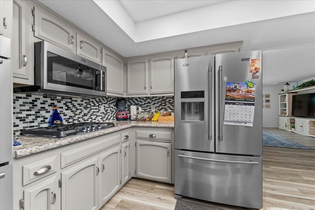 7597 Terra Linda Way, Redding, CA 96003