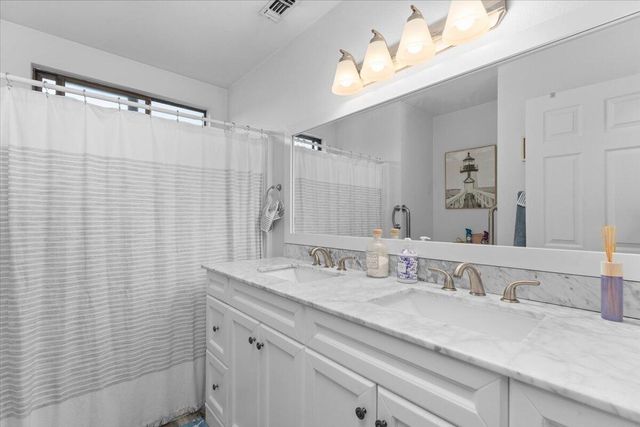 7597 Terra Linda Way, Redding, CA 96003
