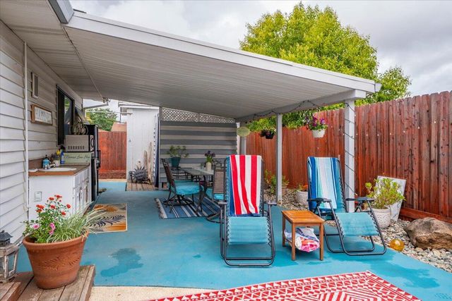 7597 Terra Linda Way, Redding, CA 96003