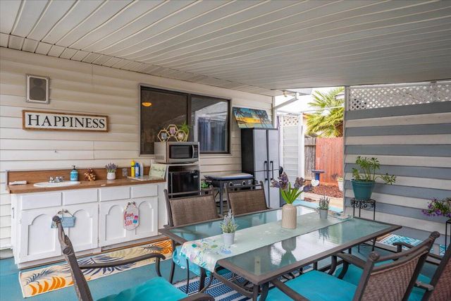 7597 Terra Linda Way, Redding, CA 96003
