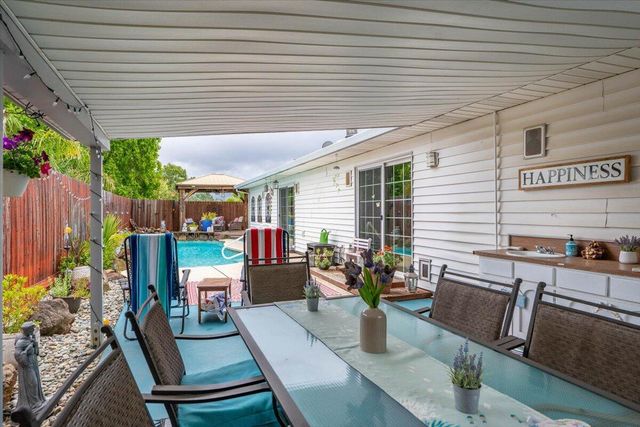 7597 Terra Linda Way, Redding, CA 96003